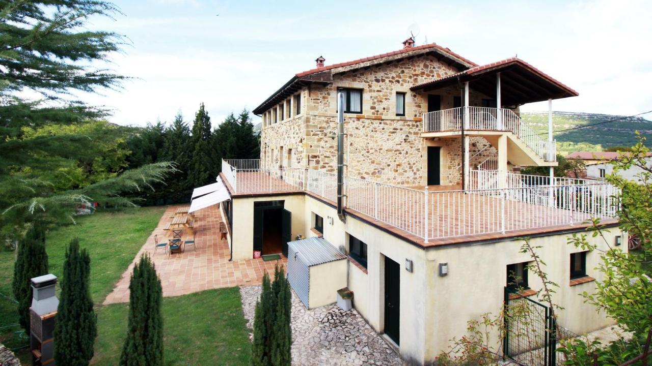 La Romanika De Fellini San Martín de Elines Exterior foto